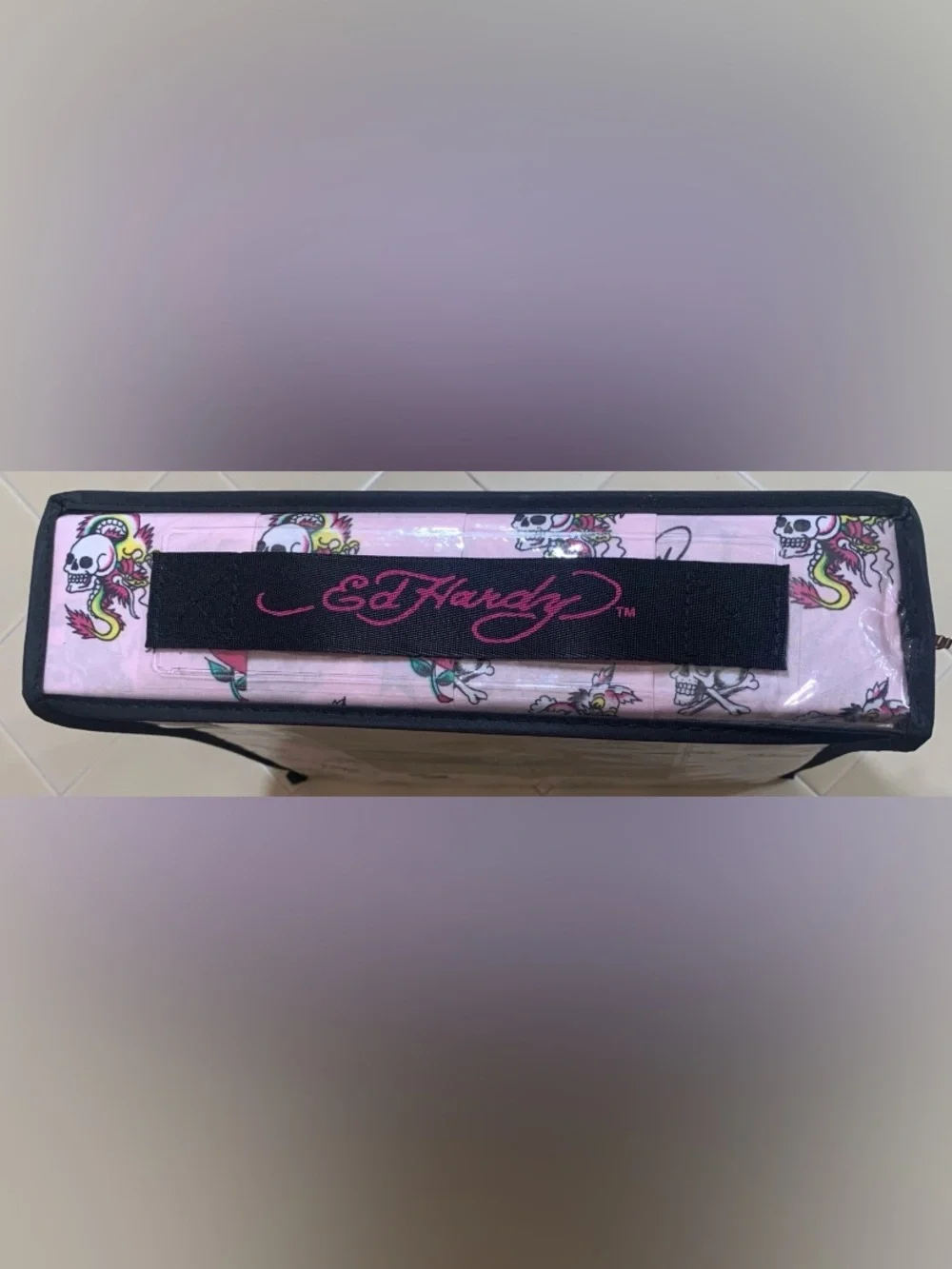 Ed Hardy 6 Piece Queen Sheet Set Pink Tattoo Print Includes 4 Pillowcases